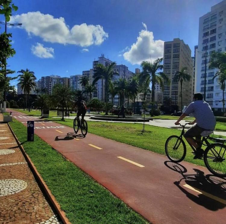 Apartamento Em Santos No Gonzaga Em Frente A Praia Exterior photo
